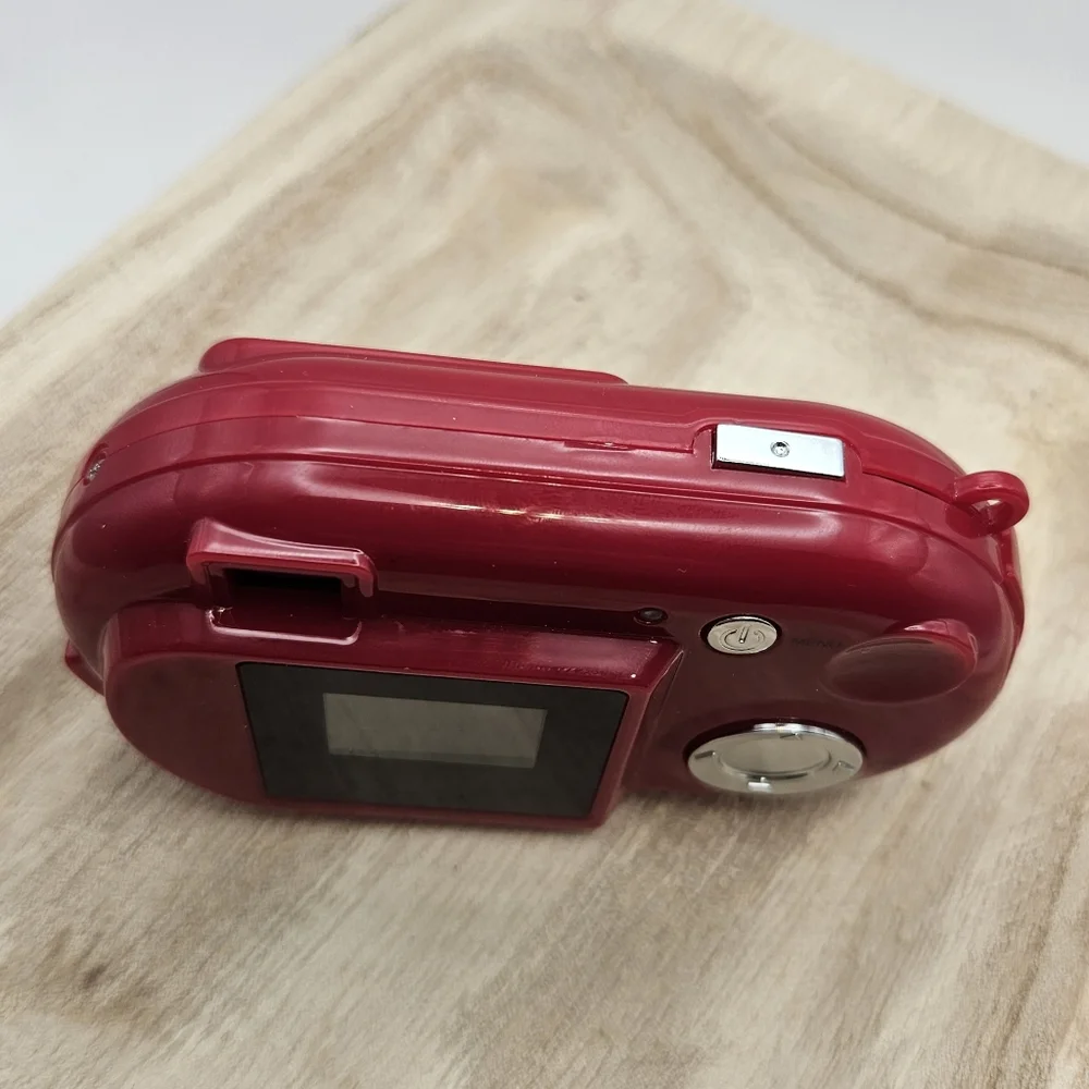 Avon 2010 The Sharper Image Digital Camera